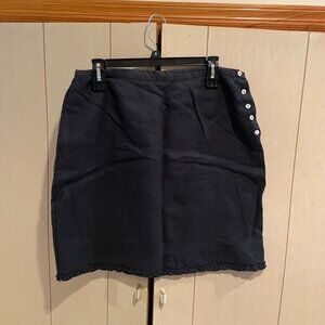 GAP BLACK SKIRT - SIZE 12